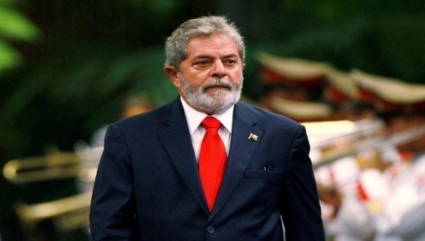 Lula has set, as first goal to regain power for the left, the next municipal elections.